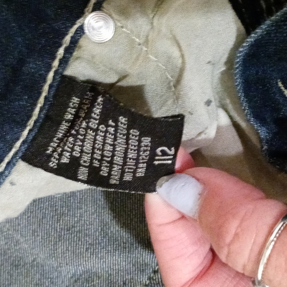 Thrill Jeans - Picture 3 of 4